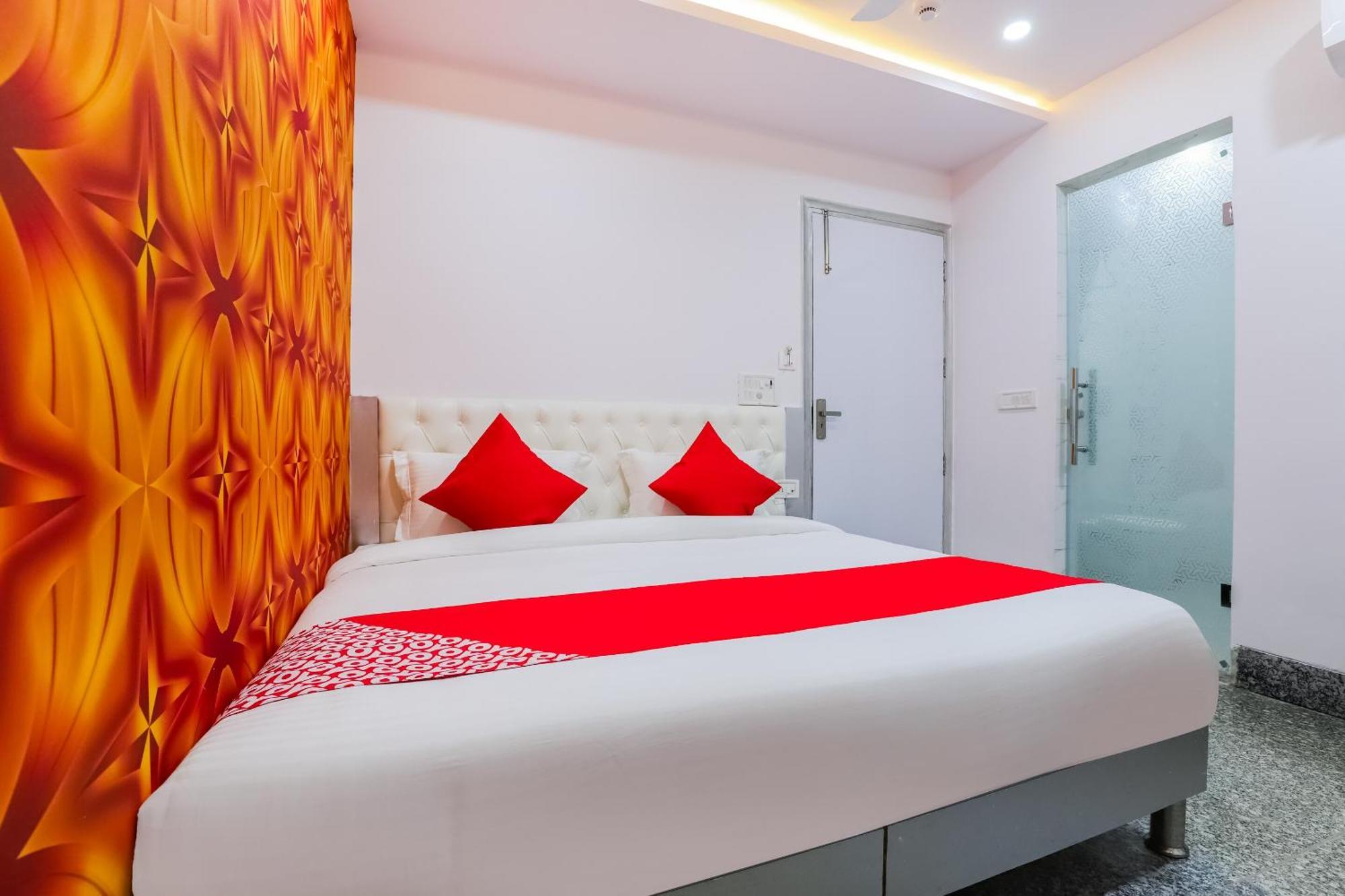 Hotel O New Tech India Дели Экстерьер фото