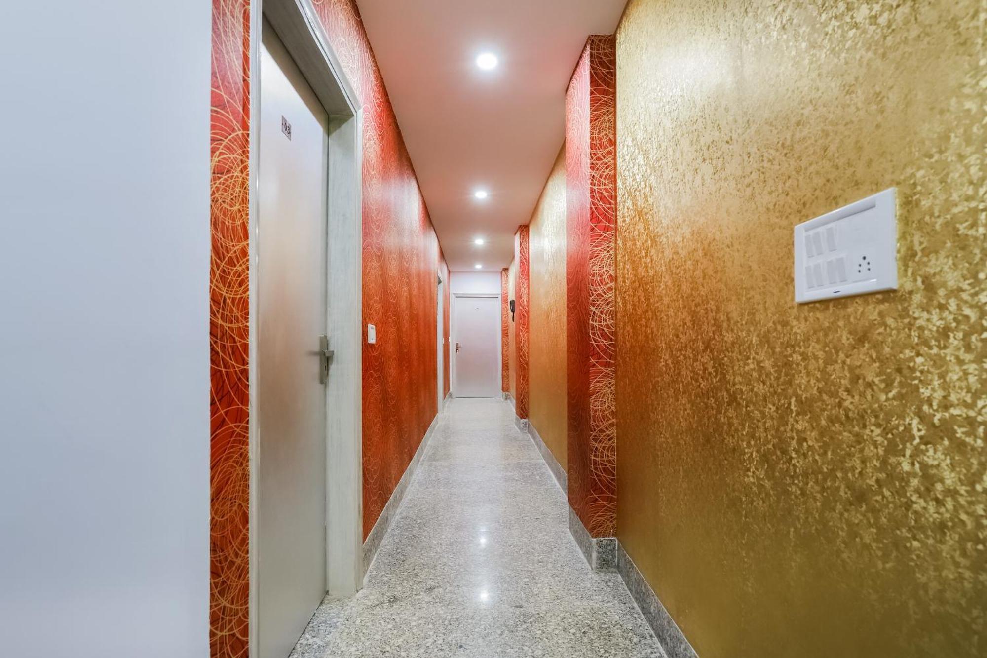 Hotel O New Tech India Дели Экстерьер фото