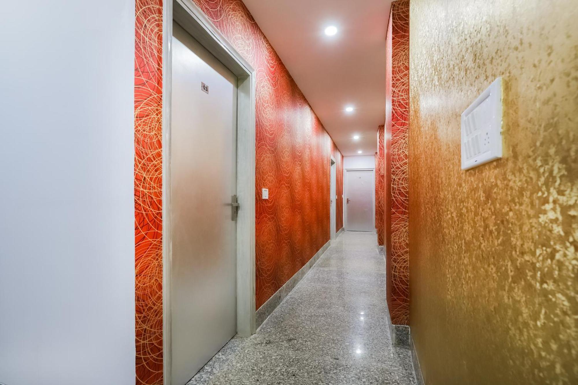 Hotel O New Tech India Дели Экстерьер фото